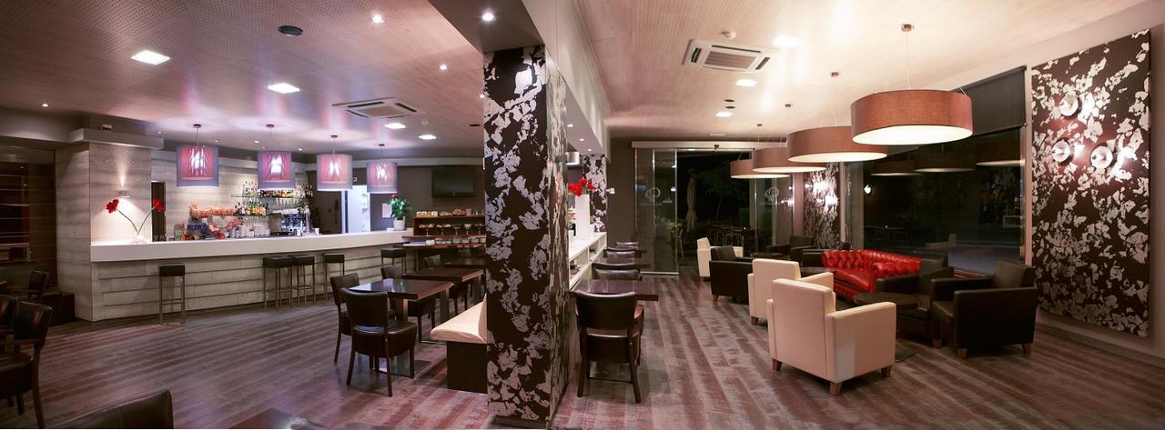 Hotel Els Noguers マンレザ エクステリア 写真